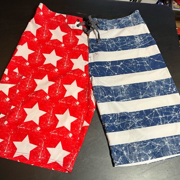 Joe Boxer American Flag Board Shorts - Picture 8 of 8